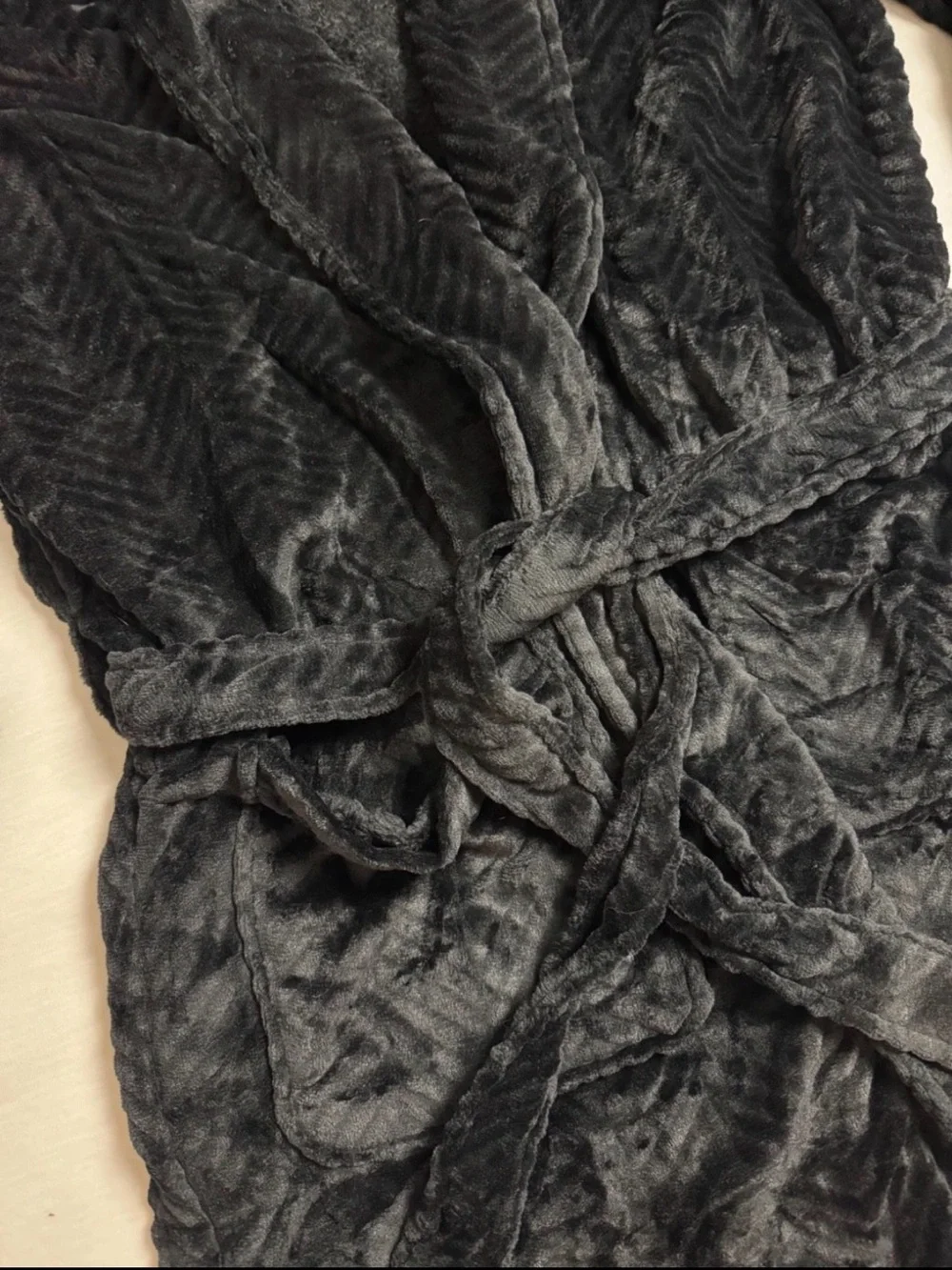 Perry Ellis Men's Herringbone Textured Soft Fleece Robe Black NEW O/S